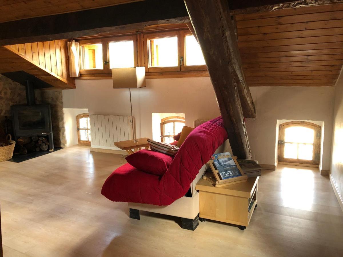Charmant Appartement Dans Le Village/Coqueto Apartamento En El Pueblecito La Cabanasse Zewnętrze zdjęcie