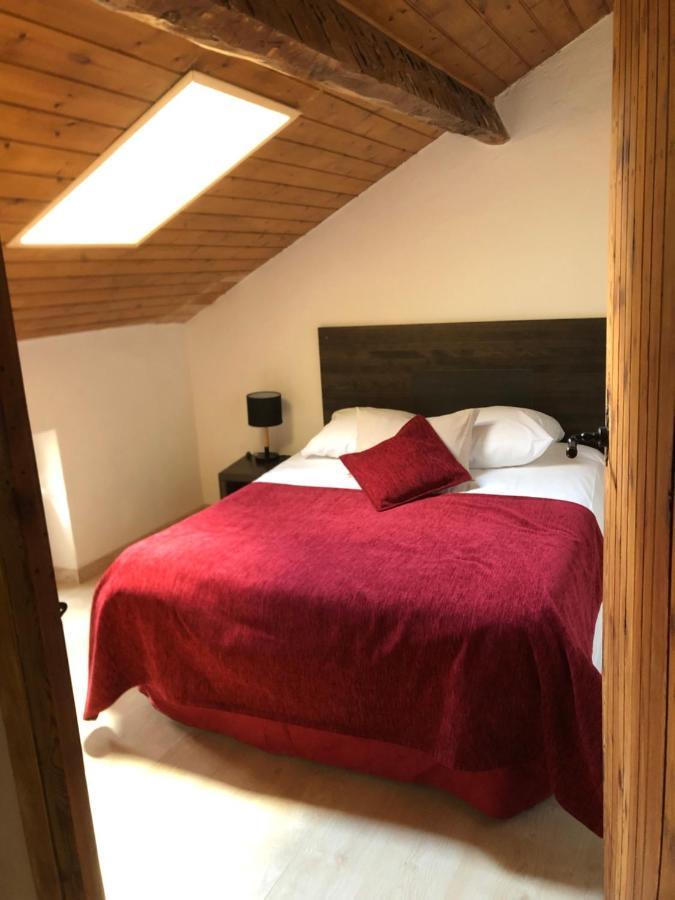 Charmant Appartement Dans Le Village/Coqueto Apartamento En El Pueblecito La Cabanasse Zewnętrze zdjęcie