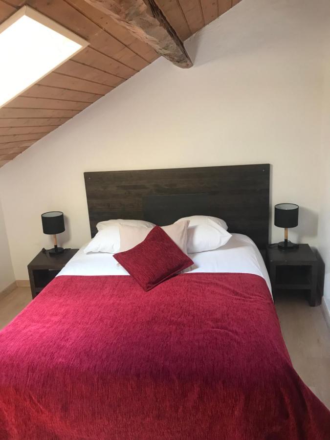 Charmant Appartement Dans Le Village/Coqueto Apartamento En El Pueblecito La Cabanasse Zewnętrze zdjęcie